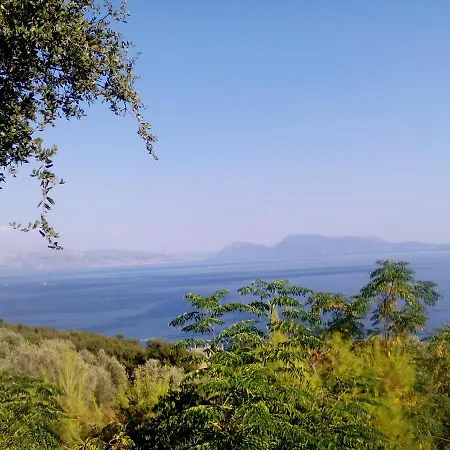 Homestay Ellenas-